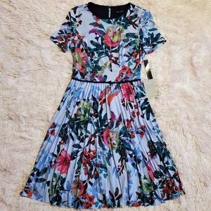 Maggy London Pleated Fit & Flare Floral Dress NWT